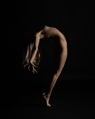 Art of Anonymity II / Fine Art  photography by Photographer Artsy AF Photography ★5 | STRKNG