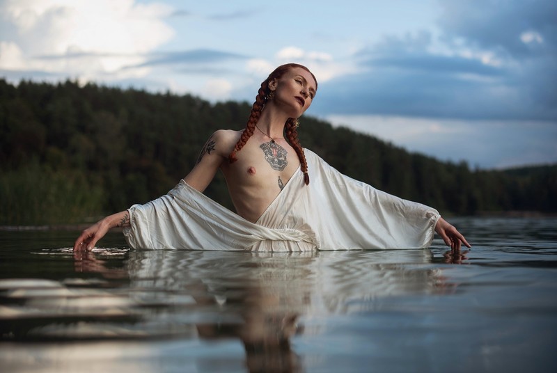 Lake priestess - &copy; Alena Swampy | Nude
