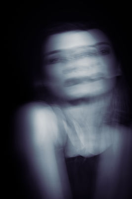 Dancing lights / Portrait  Fotografie von Fotograf Peer Pape ★4 | STRKNG