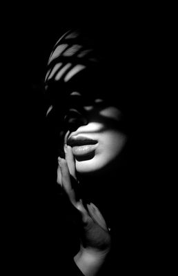 Sayeh / Black and White  photography by Photographer Mohammad Haghani | STRKNG