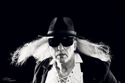 Licht und Schatten / 2025-05-05 Licht und Schatten / Black and White photography by Model Ulrich Herrmann ★1 | STRKNG