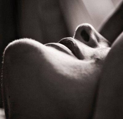 In Zimmer 131 / Portrait  Fotografie von Fotograf Dieter Roeseler | STRKNG