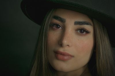 taghavi taghavi / Portrait photography by Photographer Alireza Pashaei | STRKNG