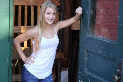 Senior portrait - studio doorways / Portrait / studio,exterior,colorful,urbex,warehouse,antique,doorway